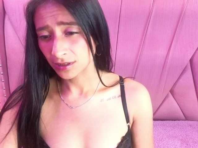 SharlotRodriguez live webcam show