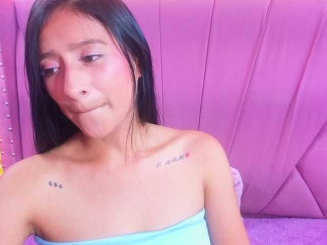SharlotRodriguez live cam on BongaCams