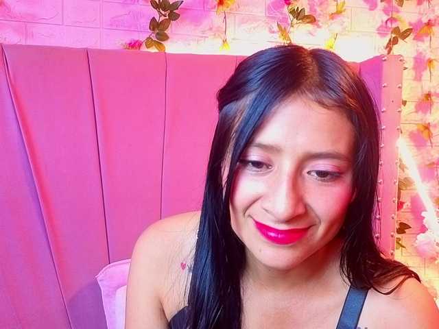 SharlotRodriguez live cam on BongaCams