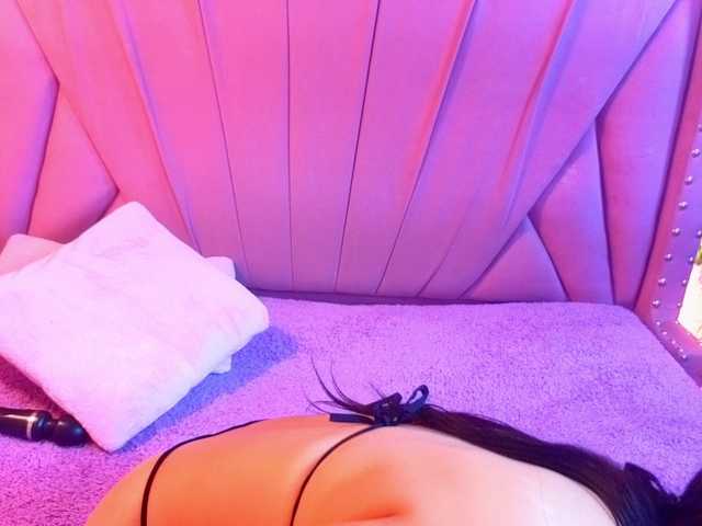 SharlotRodriguez live cam on UnifiedCams
