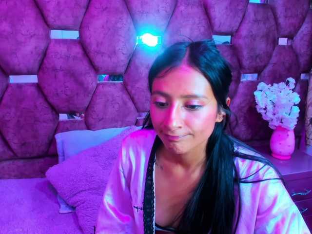 SharlotRodriguez live cam on BongaCams