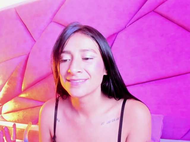 SharlotRodriguez live cam on BongaCams