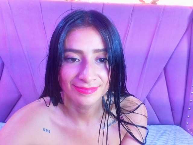 SharlotRodriguez live cam on BongaCams