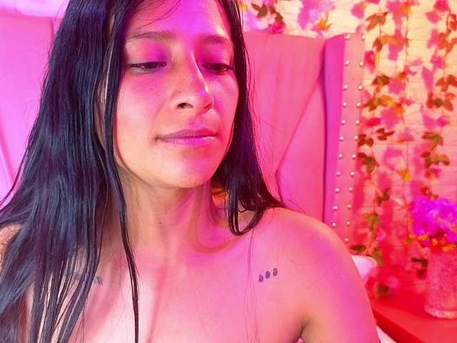 SharlotRodriguez live cam on BongaCams