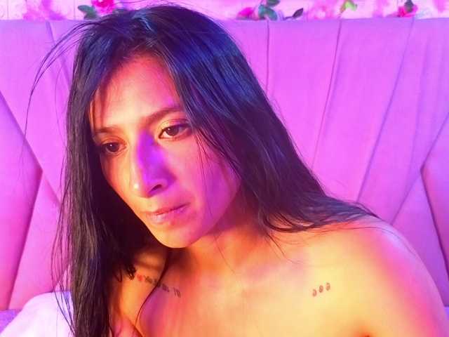 SharlotRodriguez live cam on BongaCams