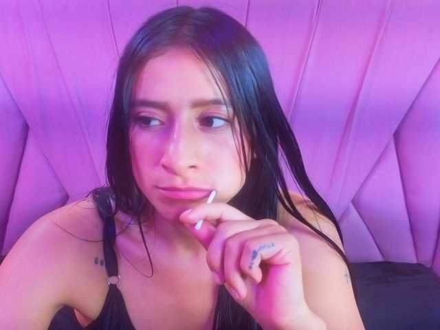 SharlotRodriguez live cam on BongaCams