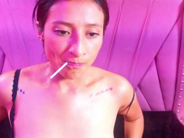 SharlotRodriguez — live female cam