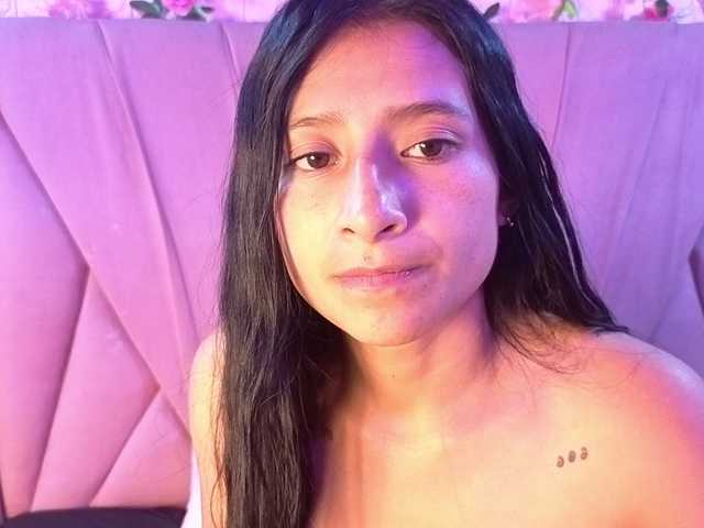 SharlotRodriguez live cam on BongaCams
