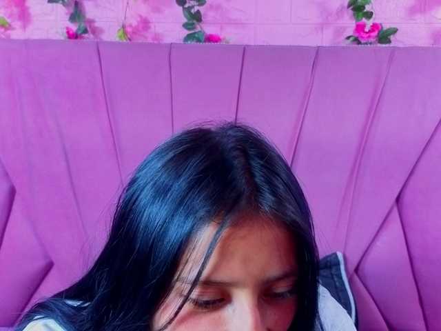 SharlotRodriguez Live Cam on BongaCams
