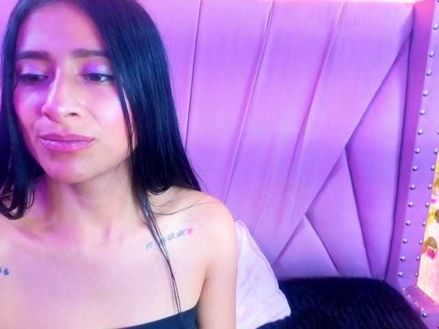 SharlotRodriguez live cam on BongaCams