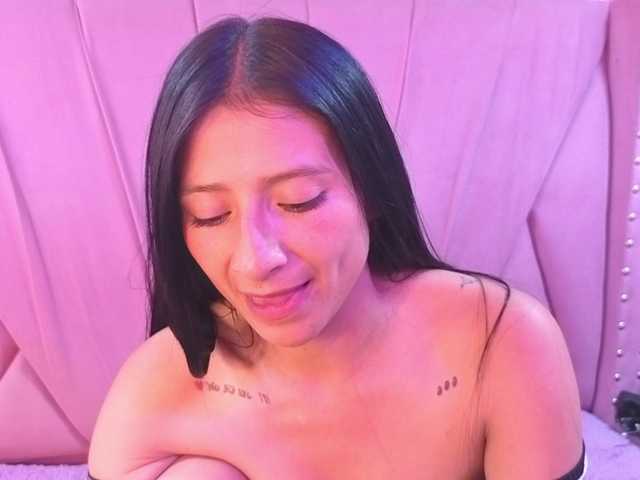 SharlotRodriguez live cam on BongaCams