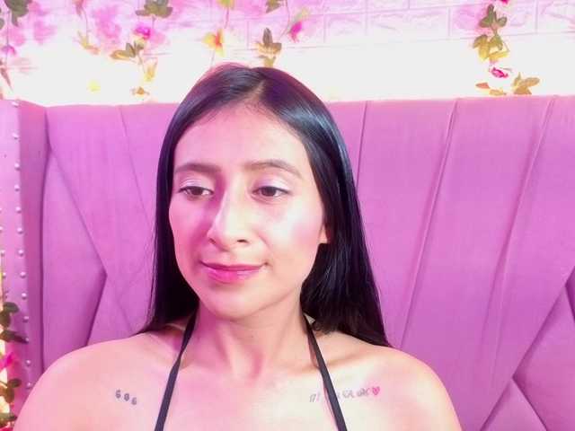 SharlotRodriguez live cam on BongaCams