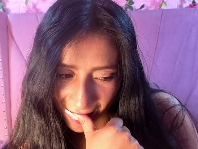 SharlotRodriguez live cam on BongaCams