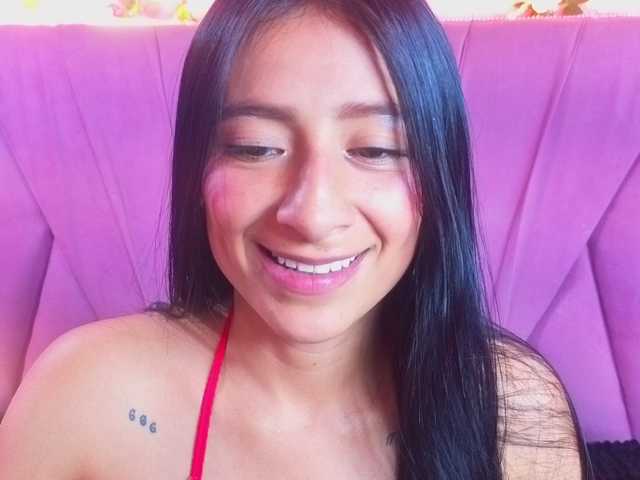 SharlotRodriguez live webcam show