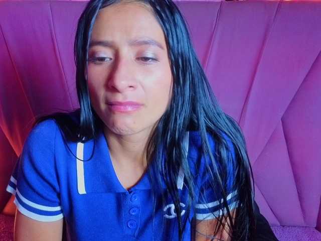 SharlotRodriguez live cam on UnifiedCams