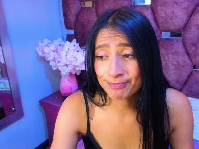 SharlotRodriguez live webcam show