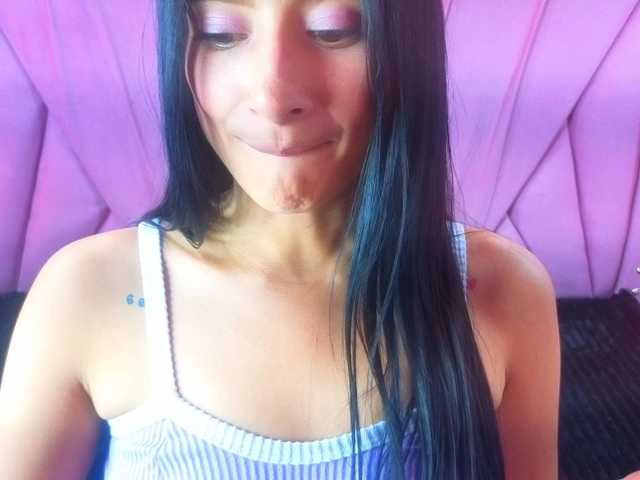 SharlotRodriguez live cam on BongaCams