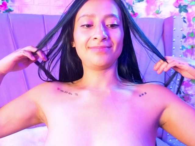 SharlotRodriguez live cam on BongaCams