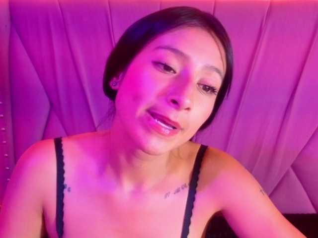 SharlotRodriguez live cam on BongaCams