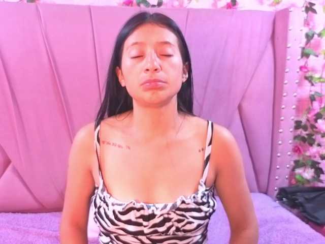 SharlotRodriguez live cam on BongaCams
