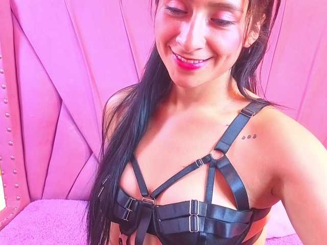 SharlotRodriguez live cam on BongaCams