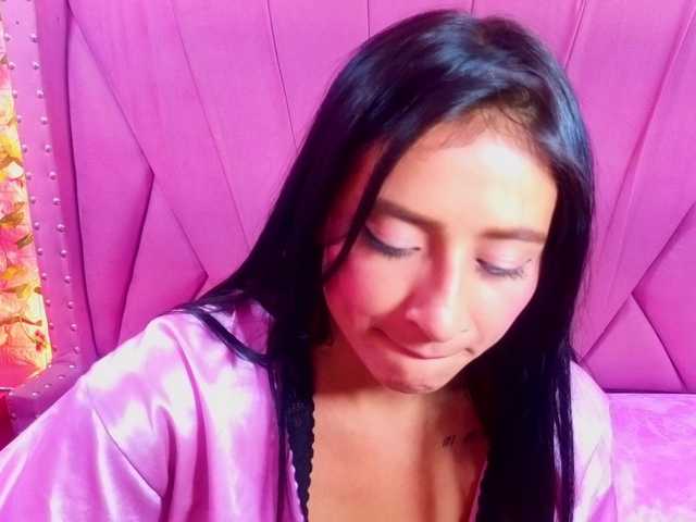 SharlotRodriguez live cam on BongaCams