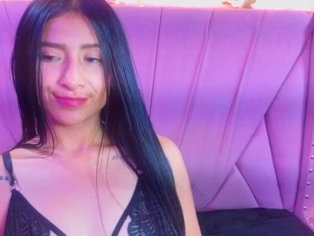 SharlotRodriguez live cam on BongaCams