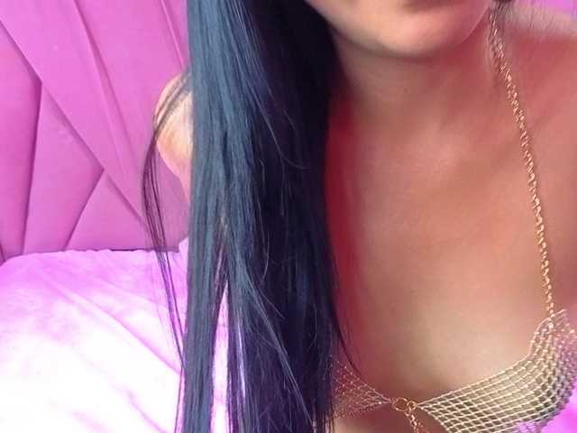 SharlotRodriguez live cam on BongaCams