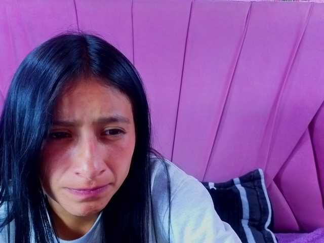 SharlotRodriguez live webcam show