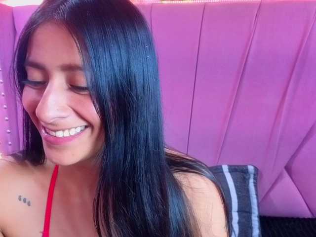 SharlotRodriguez live webcam show