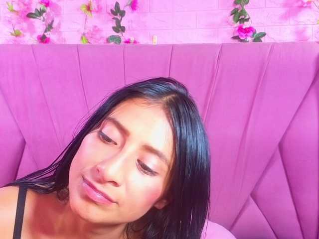 SharlotRodriguez live cam on BongaCams