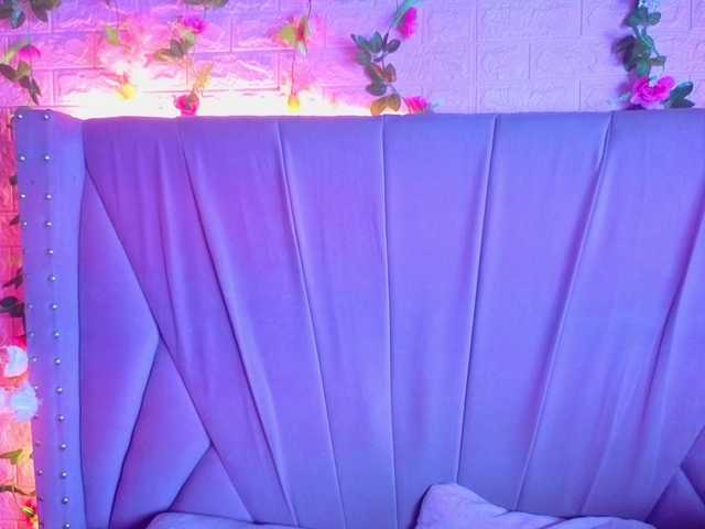 SharlotRodriguez live cam on UnifiedCams