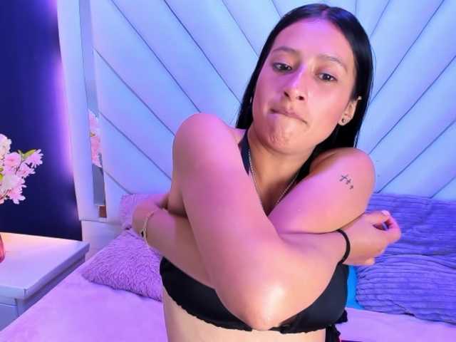 SharlotRodriguez live cam on BongaCams