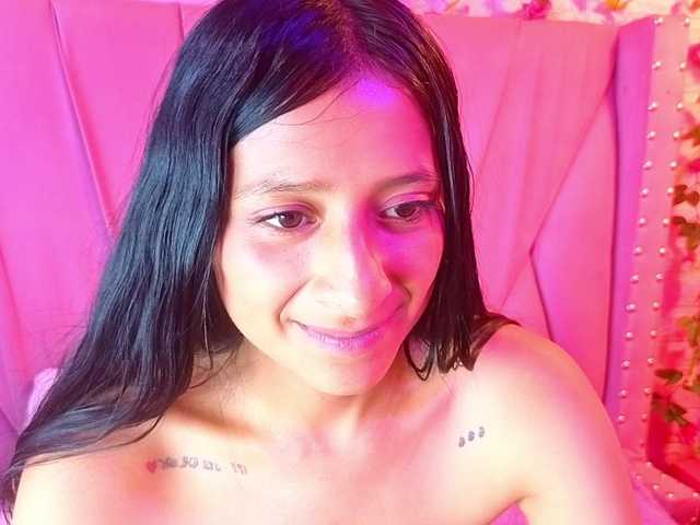 SharlotRodriguez live cam on BongaCams