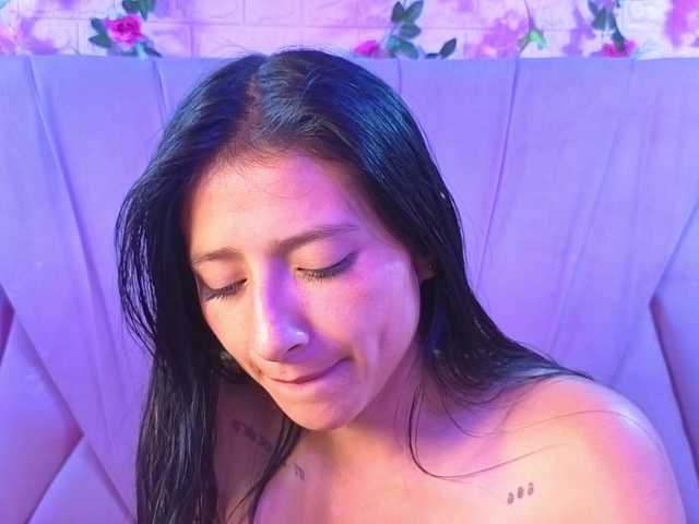 SharlotRodriguez live cam on BongaCams