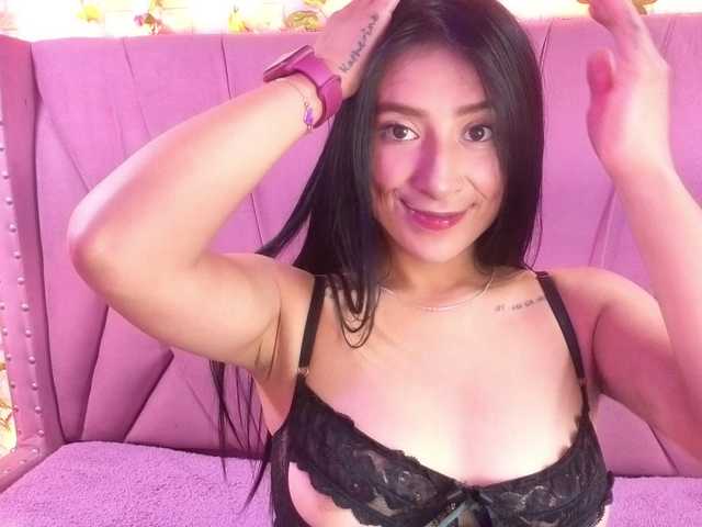 SharlotRodriguez live webcam show