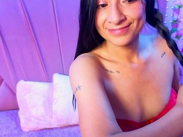 SharlotRodriguez live cam on BongaCams