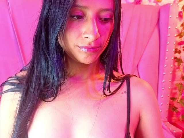 SharlotRodriguez live cam on BongaCams