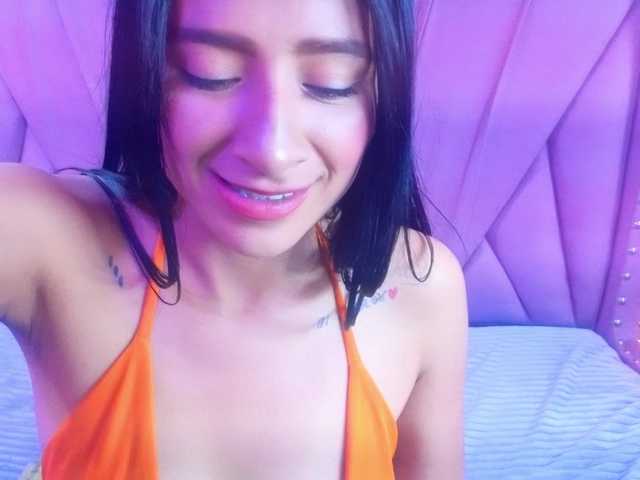 SharlotRodriguez live cam on BongaCams