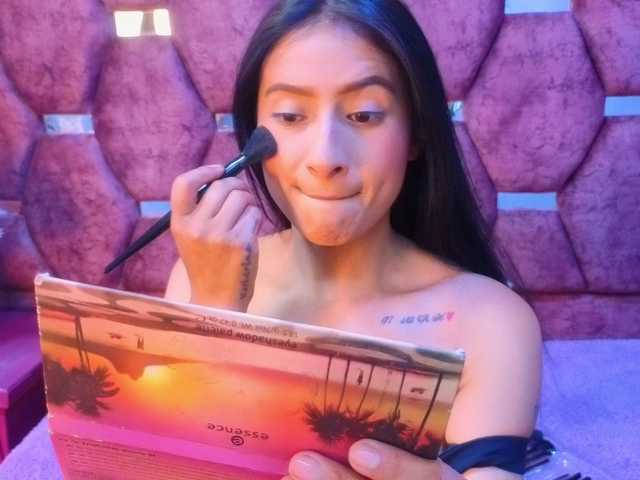 SharlotRodriguez live webcam show