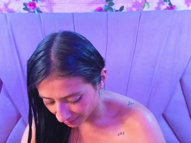 SharlotRodriguez live cam on BongaCams
