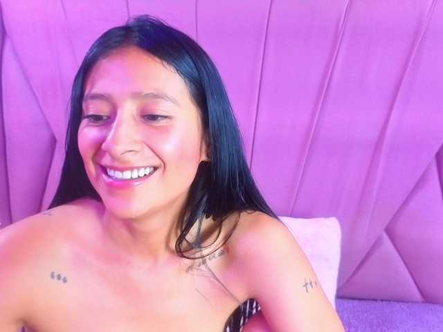 SharlotRodriguez live cam on BongaCams