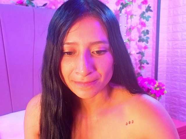 SharlotRodriguez live cam on BongaCams