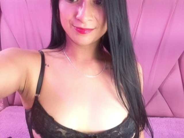 SharlotRodriguez live webcam show