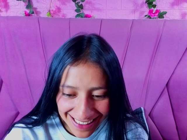 SharlotRodriguez live webcam show