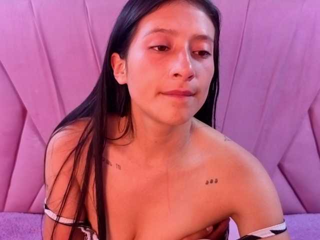 SharlotRodriguez live cam on BongaCams