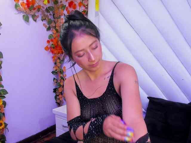 SharlotRodriguez webcam