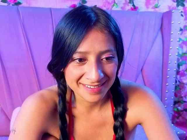 SharlotRodriguez webcam