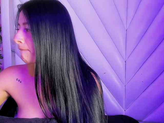 SharlotRodriguez webcam