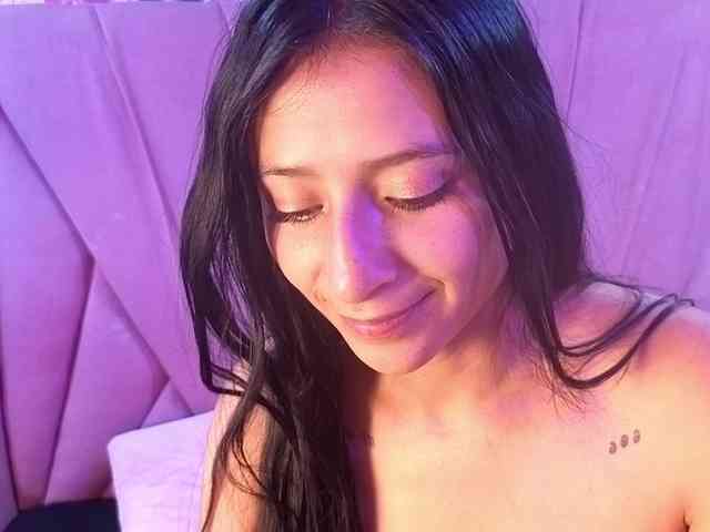 SharlotRodriguez webcam